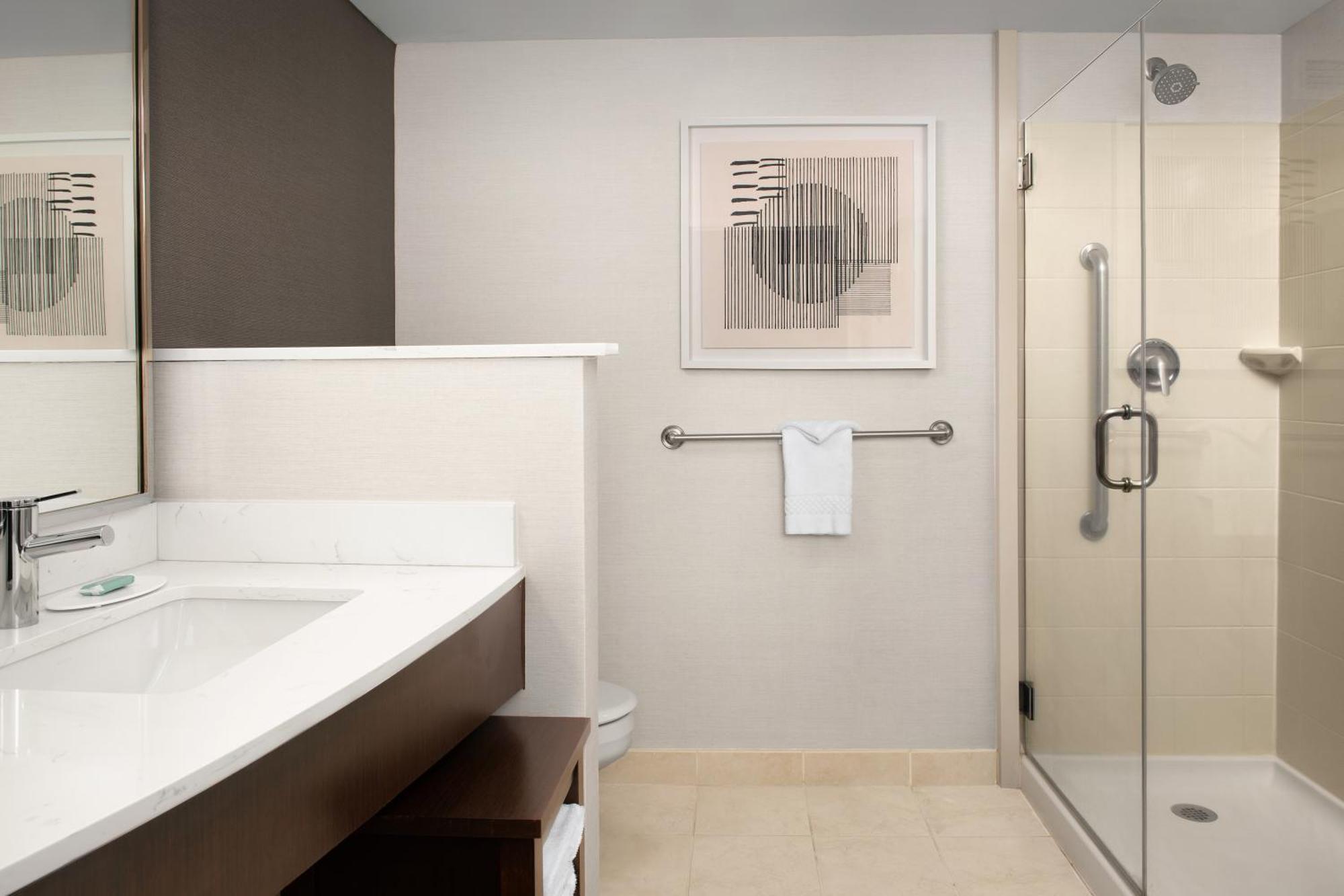 Courtyard Flagler Center Hotel 3*