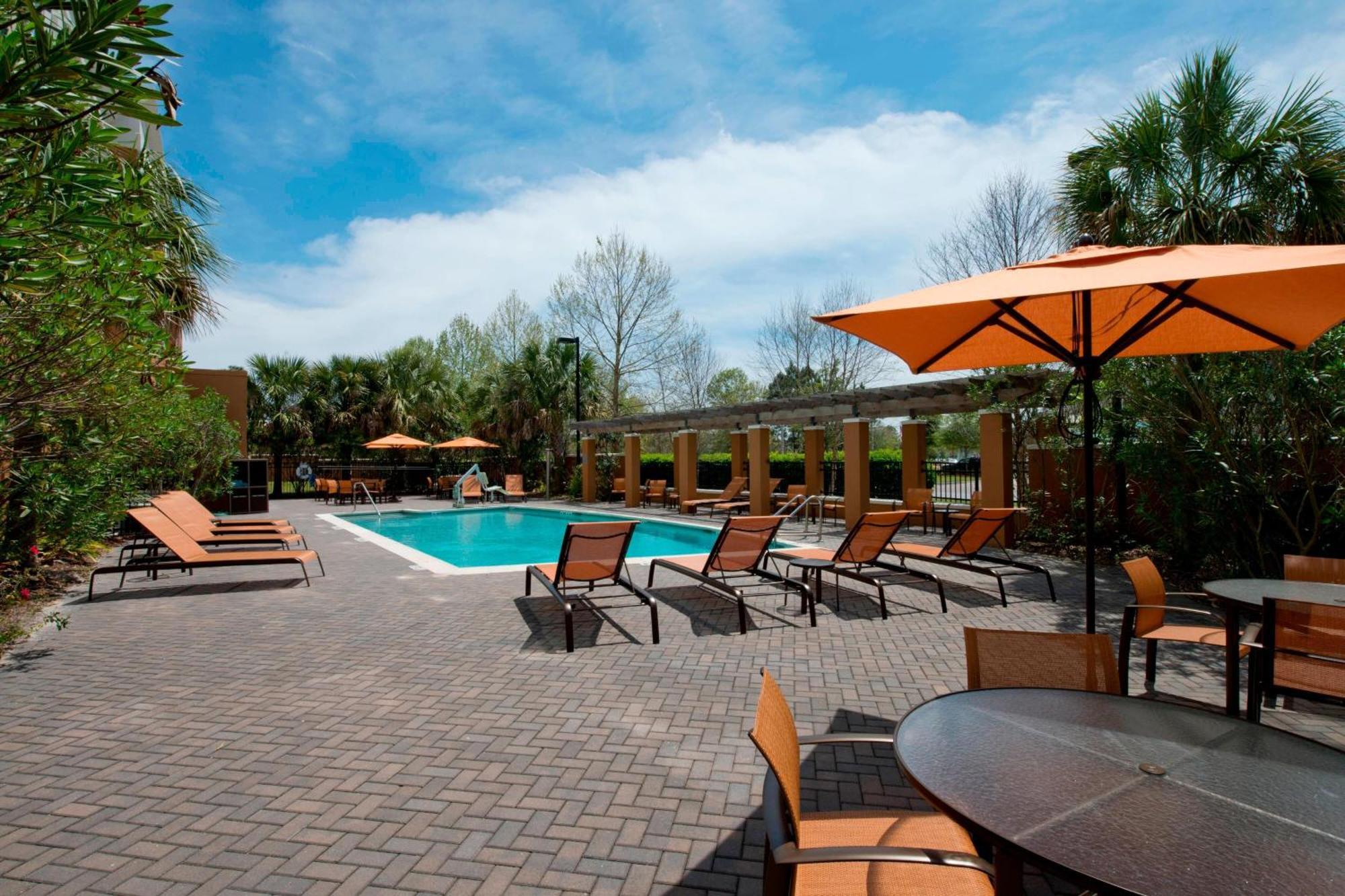 Hotel Courtyard Flagler Center Jacksonville