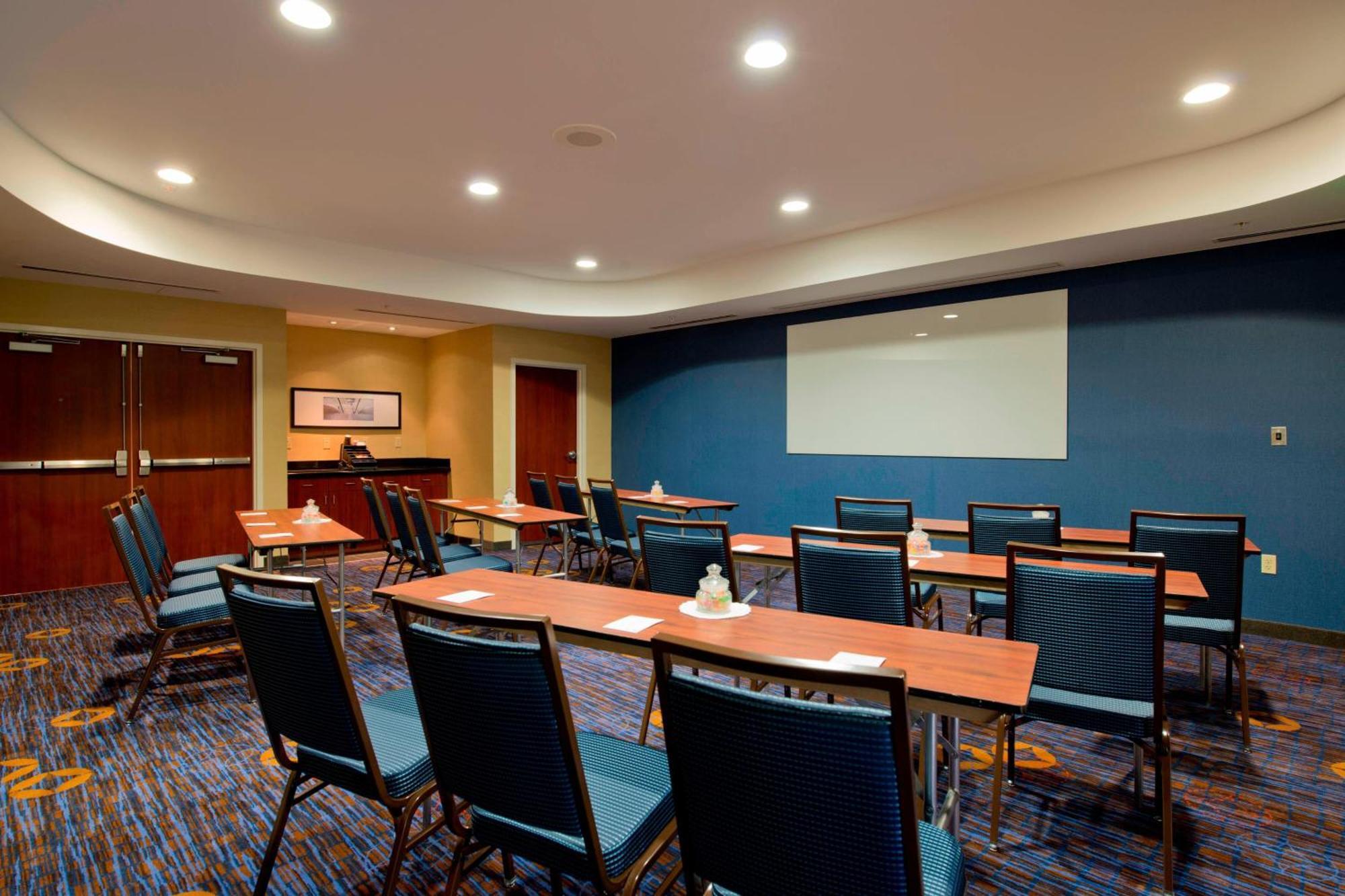 Courtyard Flagler Center 3* Jacksonville