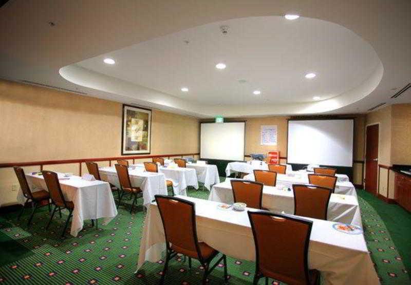Courtyard Flagler Center Hotel 3*